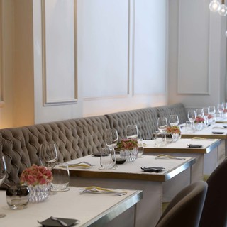 Tate dining room   bar 2