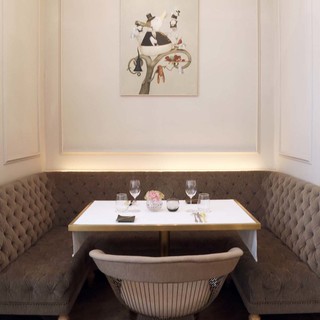 Tate dining room   bar 4