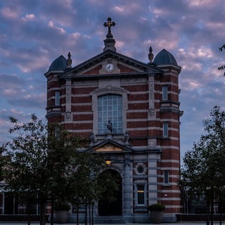The jane   exterior    pieter d'hoop