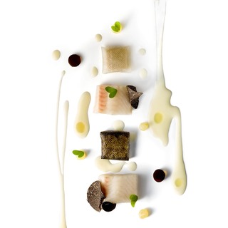 C joan pujol  creus  sole fish skin ravioli with tupinambour  salsify and truffle a la meuniere