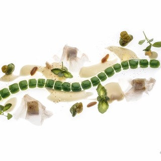 Multi spheric pesto with smoked eel   photofrancesc guillamet