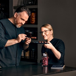 Coda berlin dessert dining photo claudia goedke portrait rene frank julia leitner working