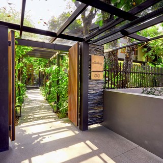 Exterior suhring entrance