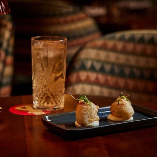 Mini bar   codfish tempura   credito grupo jose avillez