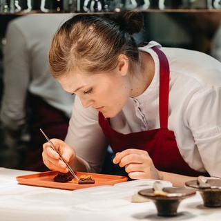 Alois dallmayr fine dining ku%cc%88chenchefin rosina ostler