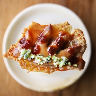 Glazed chicken comb canape%cc%81