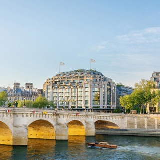 0 cheval blanc paris  fac%cc%a7ade oliver fly photography 4 2025