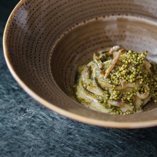 Alpinn spaghettone alle sarde  grano arso e cavolo