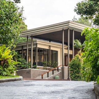 Pru exterior